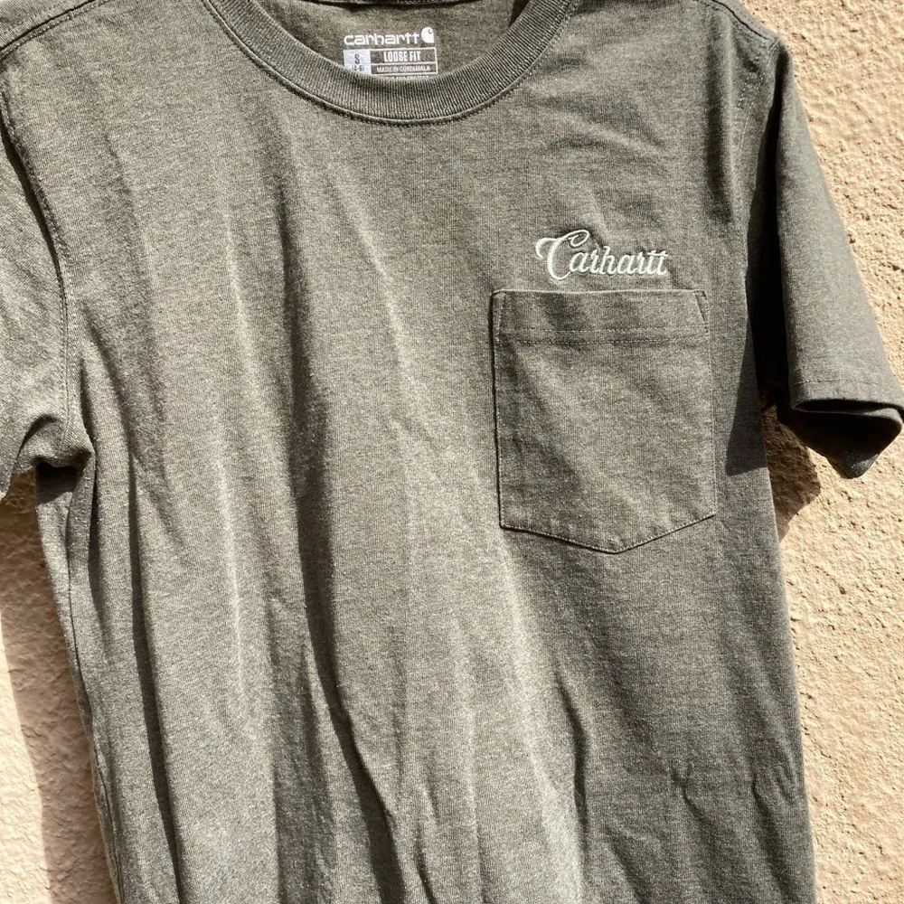 Women's Carhartt T-Shirt Green Spell-Out Cursive S Crew Cotton Pocket Cursive - Picture 11 of 12